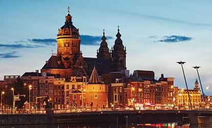 Photo of St. Petersburg at dusk.