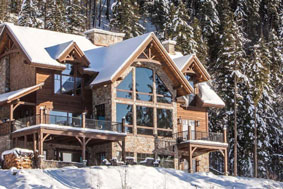 Bison Lodge, Revelstoke